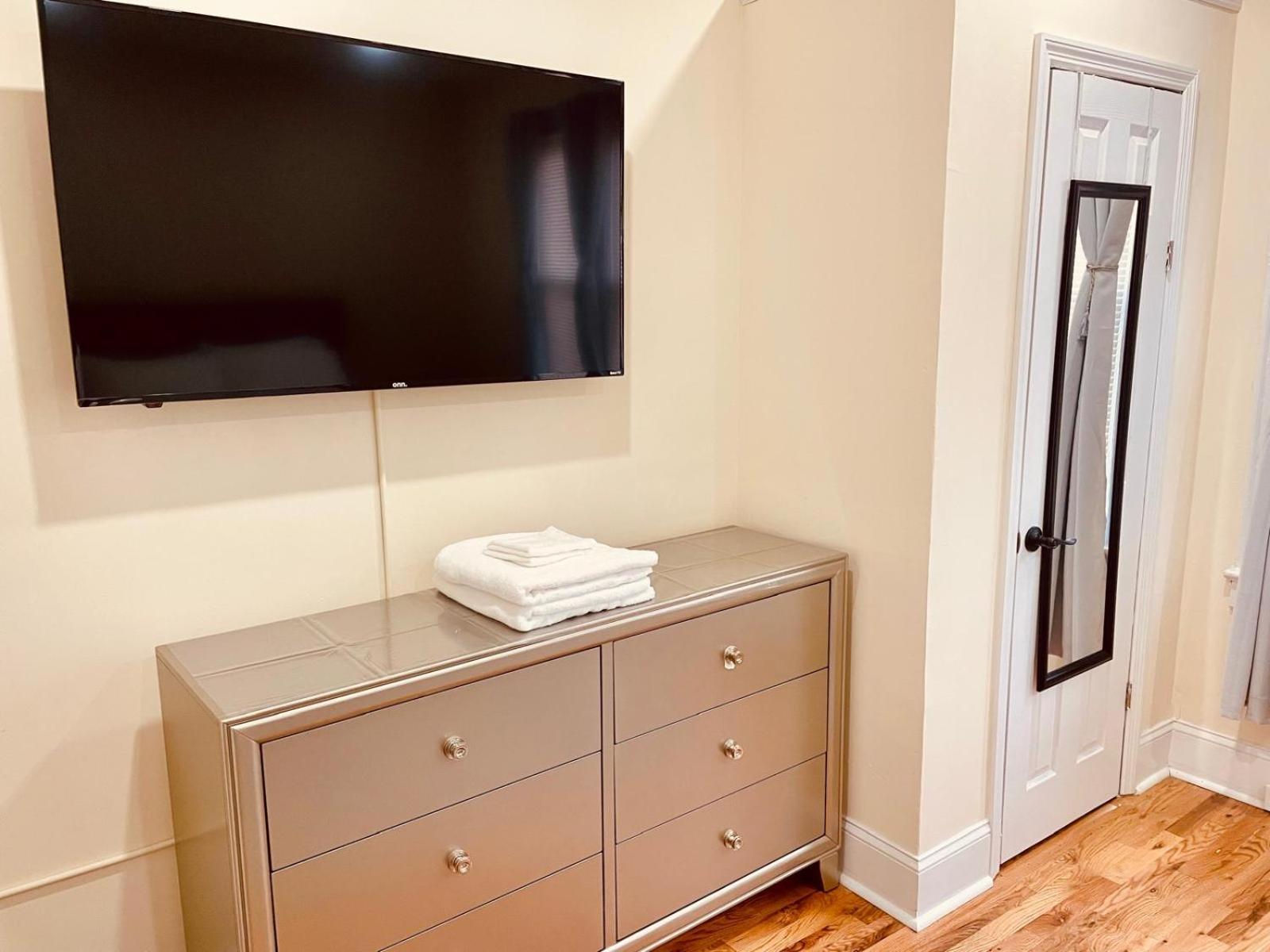 뉴어크 Ooohlala! 2 Beds And 2 Full Baths W/Free Parking 아파트 외부 사진